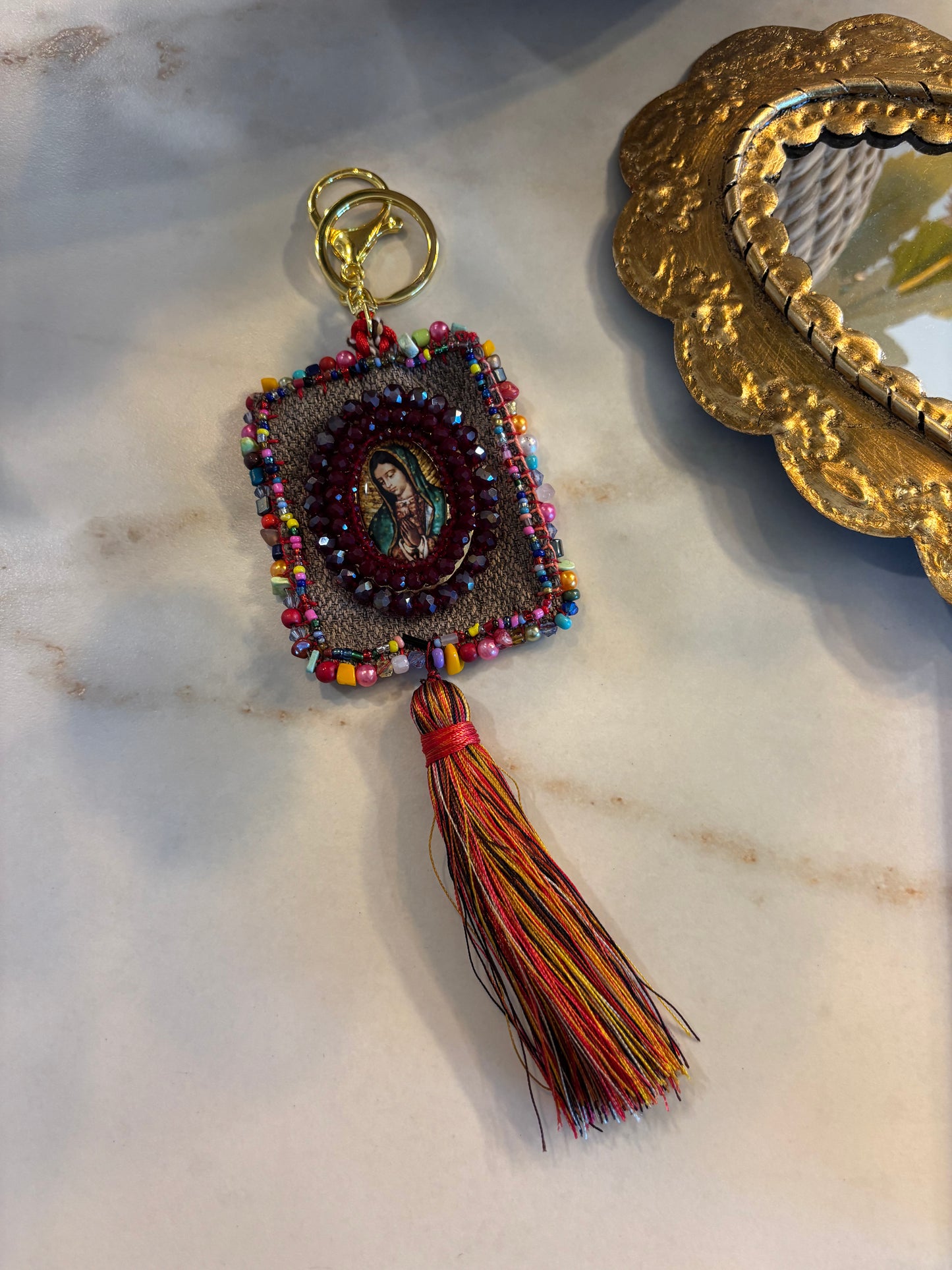 llavero de la virgencita