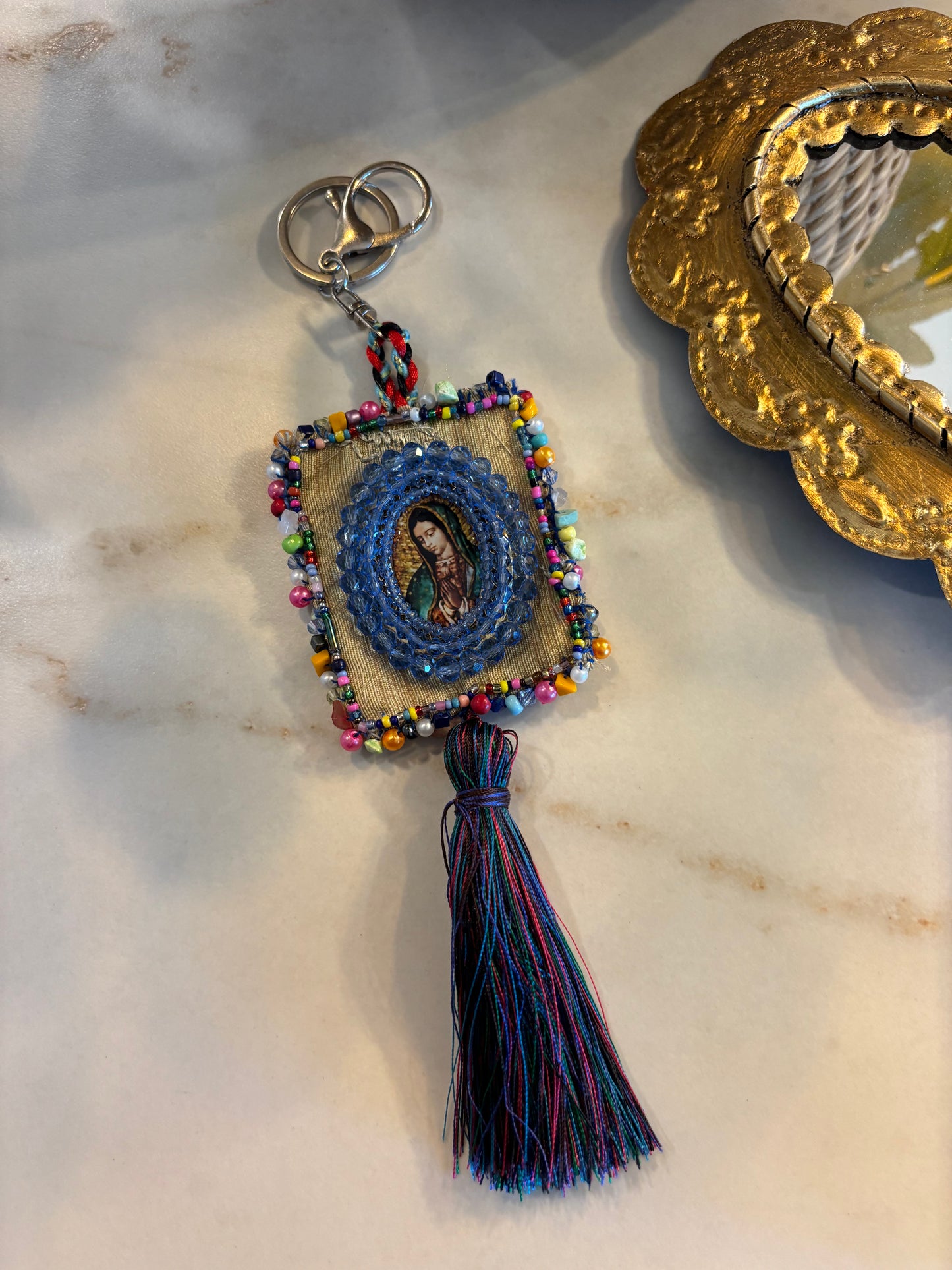 llavero de la virgencita