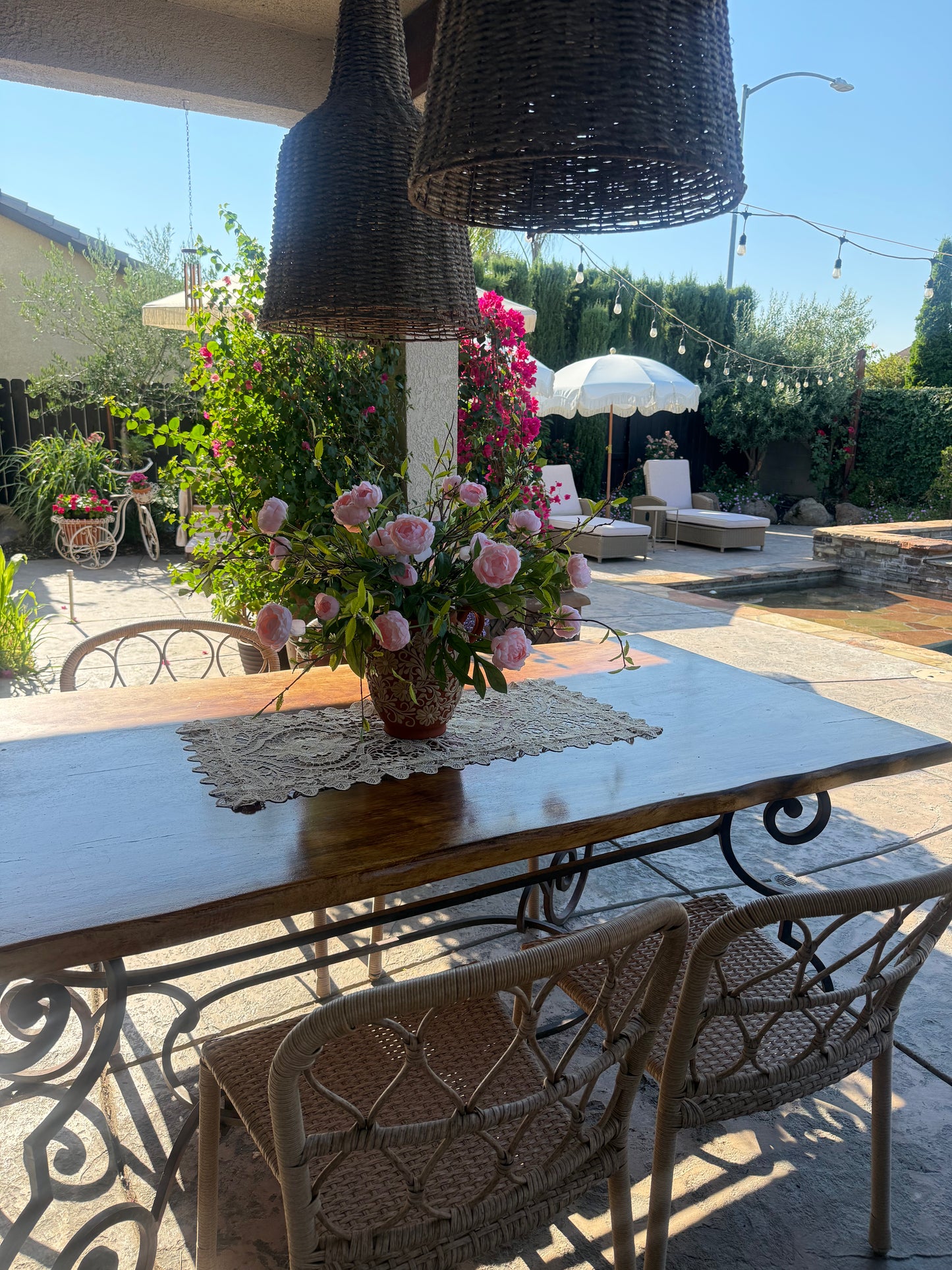 lace runner (chico)