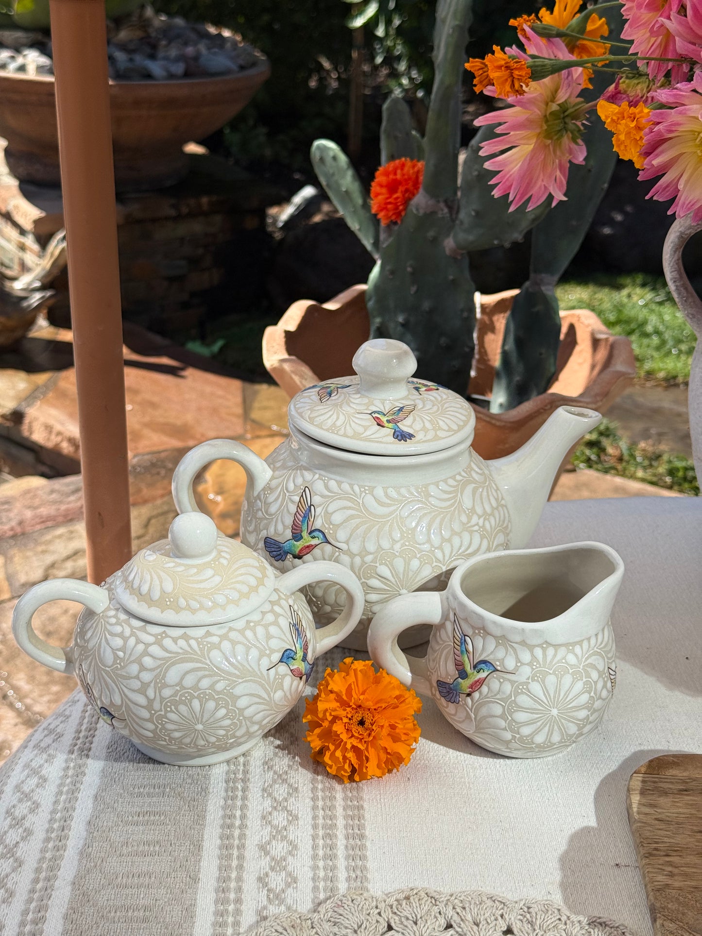 colibri tea set