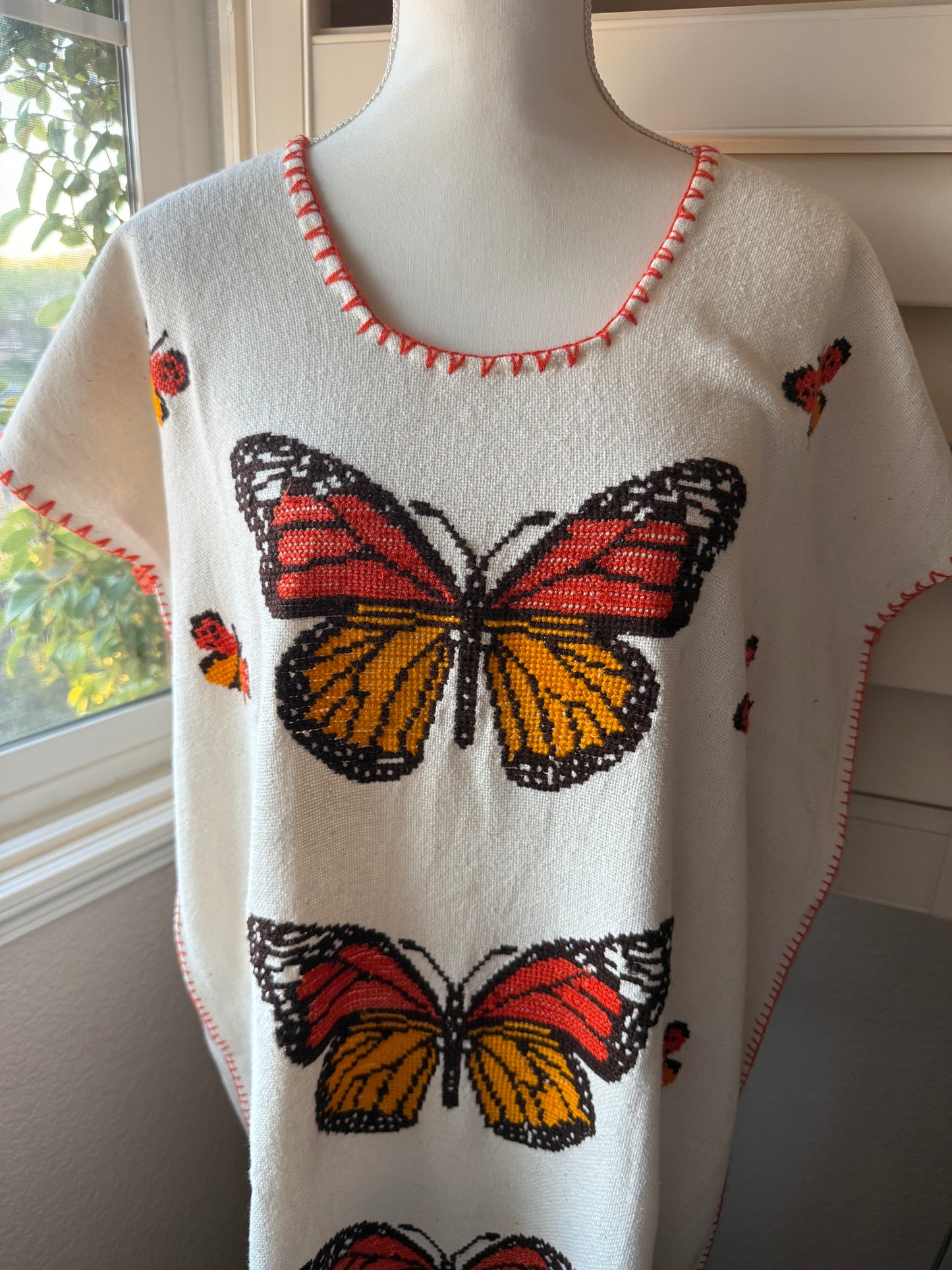 mariposa vestido de manta