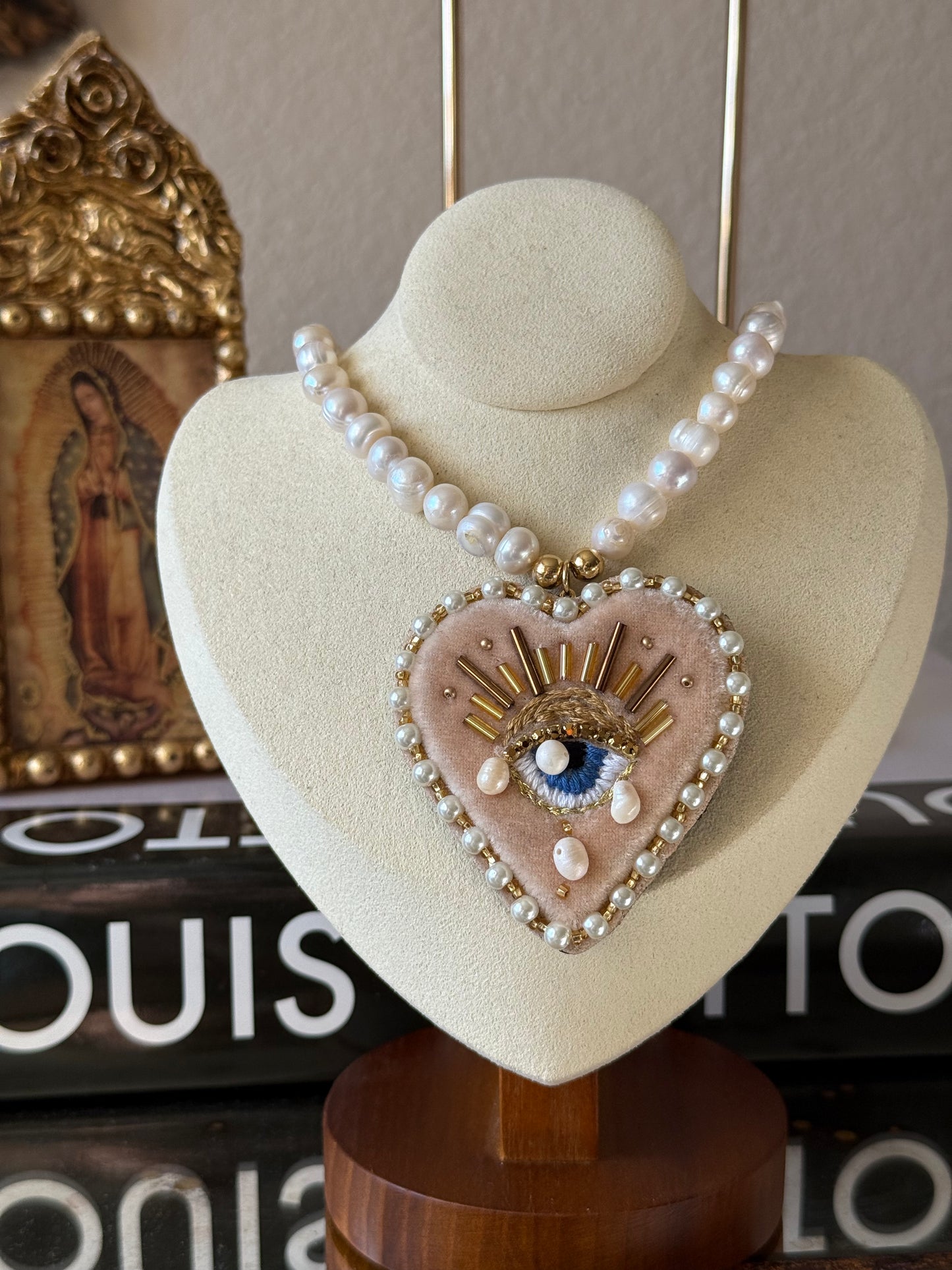 light pink heart necklace