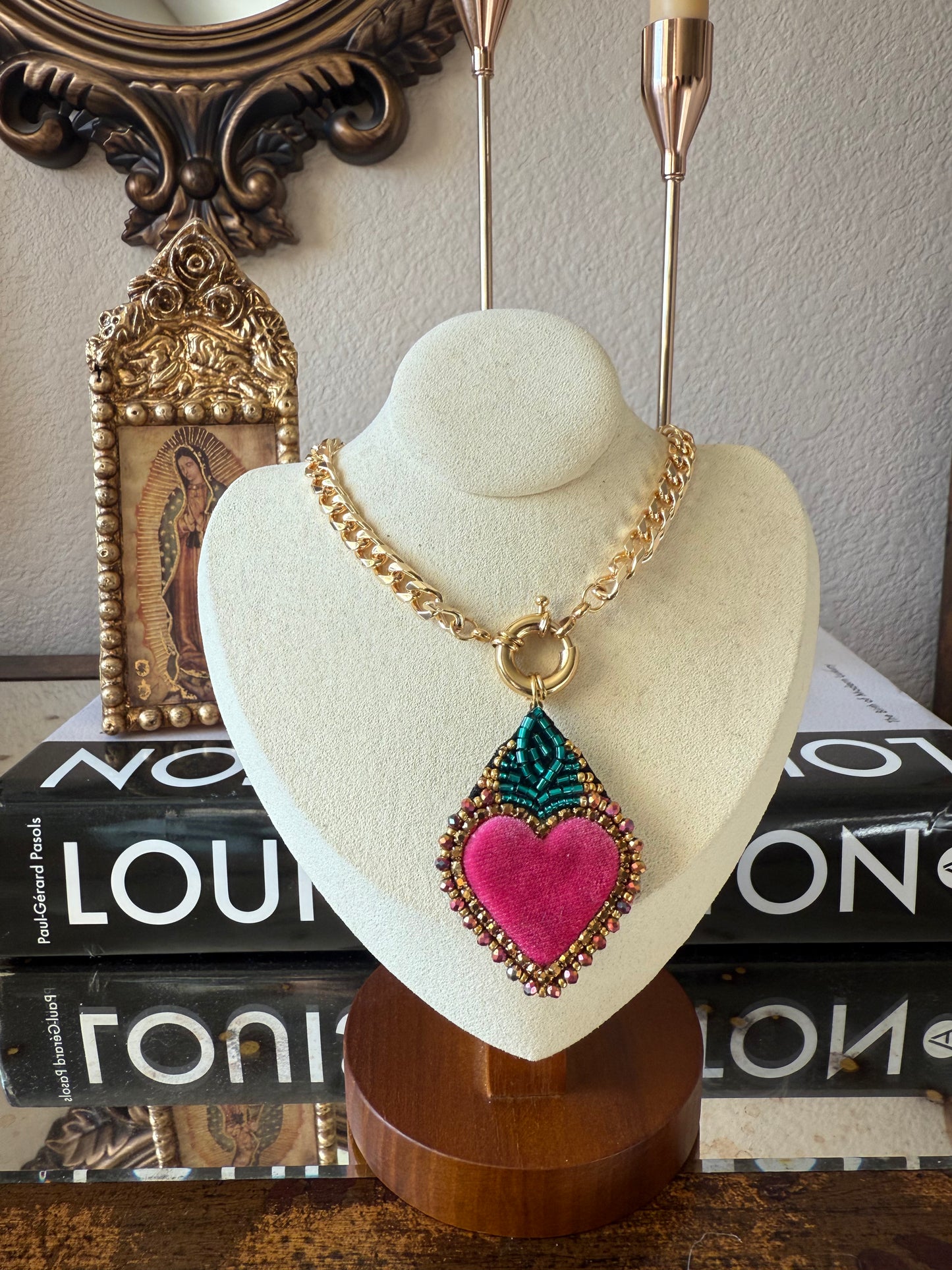 pink corazon necklace