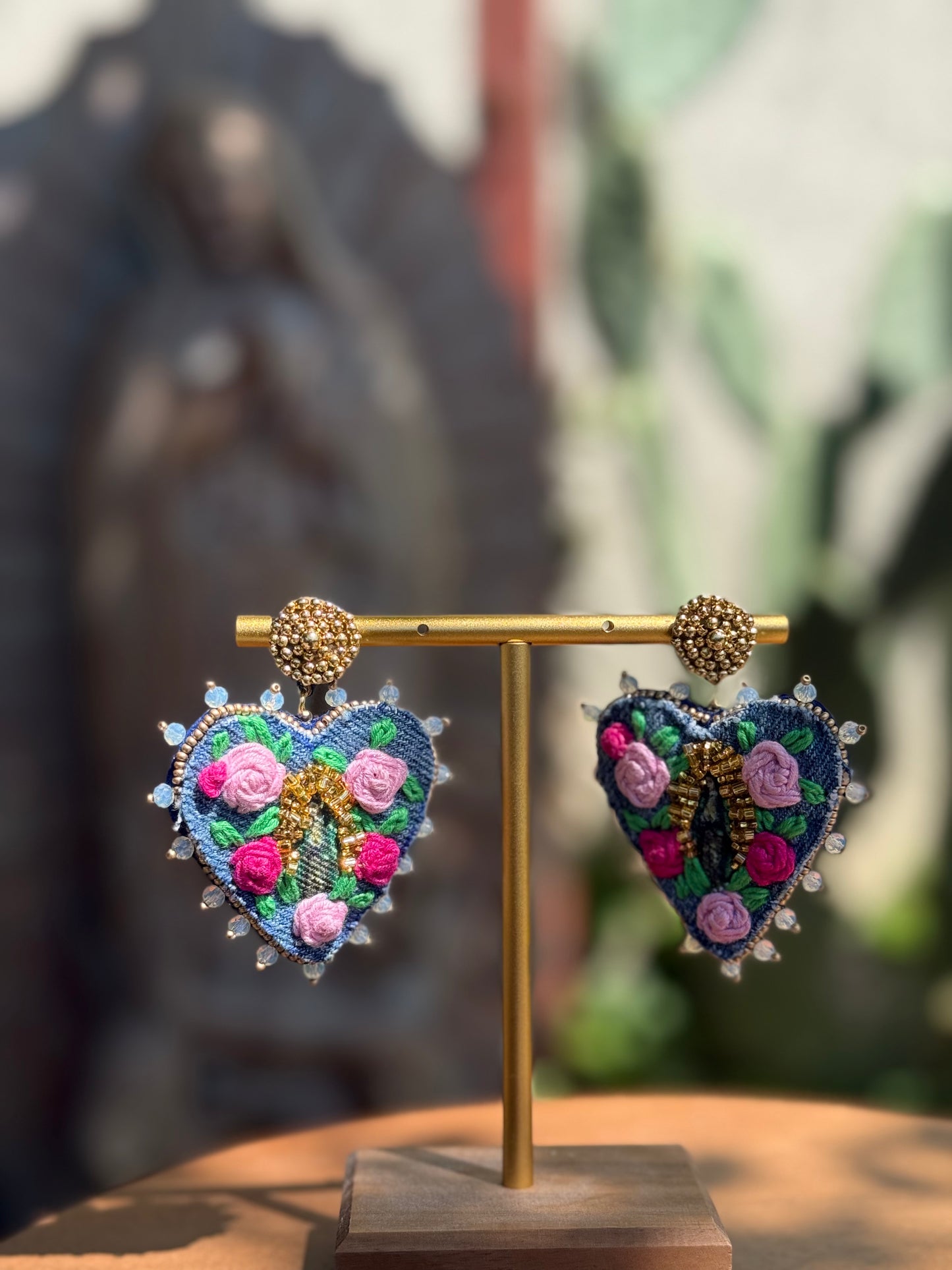 rosa de guadalupe aretes