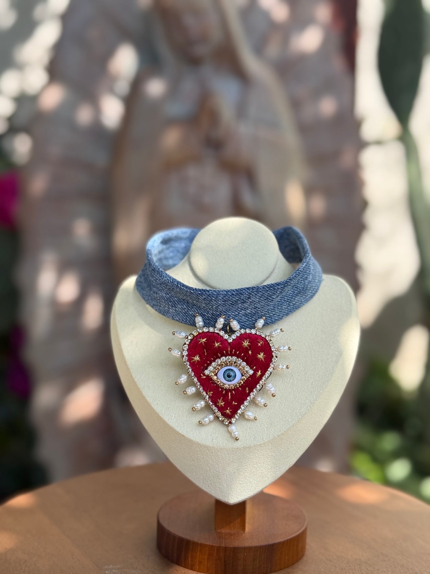 corazon choker